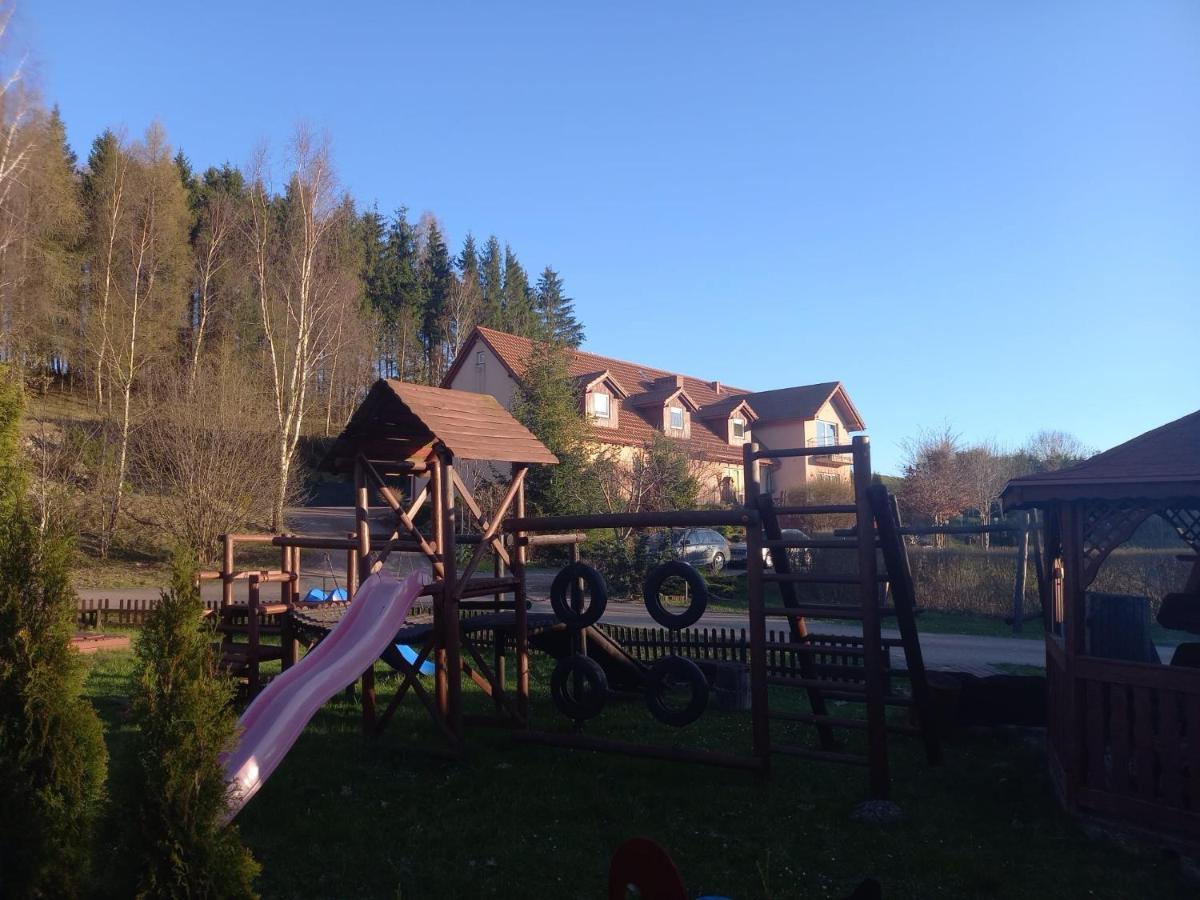 Resort Holiday Natural - Gosciniec Zacisze Chmielno Buitenkant foto