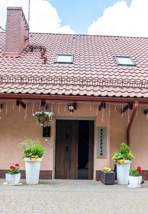 Resort Holiday Natural - Gosciniec Zacisze Chmielno Buitenkant foto