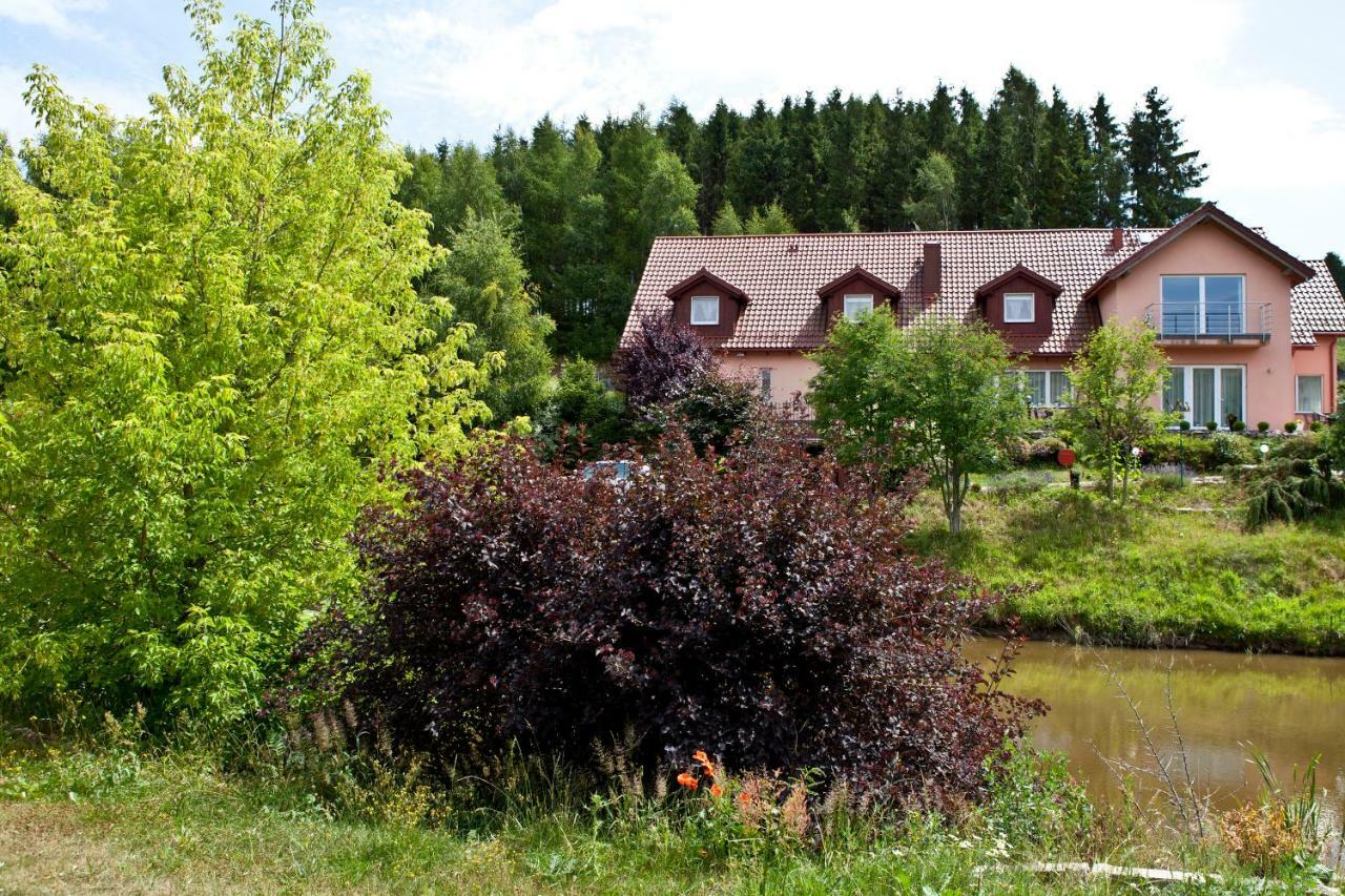 Resort Holiday Natural - Gosciniec Zacisze Chmielno Buitenkant foto