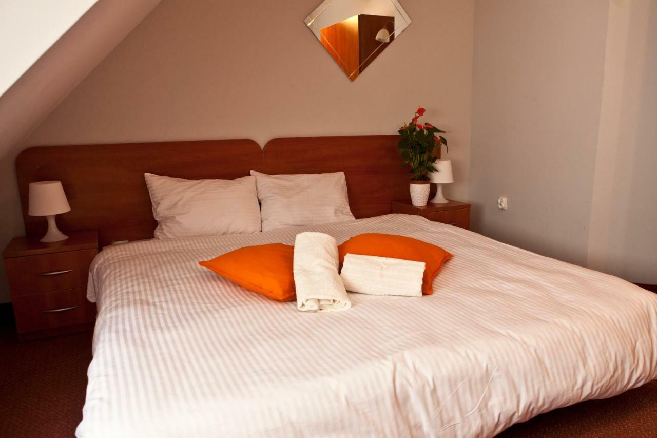 Resort Holiday Natural - Gosciniec Zacisze Chmielno Buitenkant foto