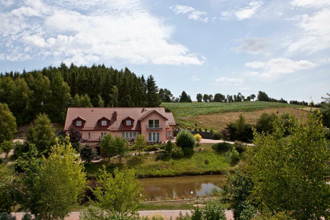 Resort Holiday Natural - Gosciniec Zacisze Chmielno Buitenkant foto